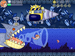 ピスカのスムーズスイミングのゲーム画面「時には巨大生物に追いかけられたりも!!」
