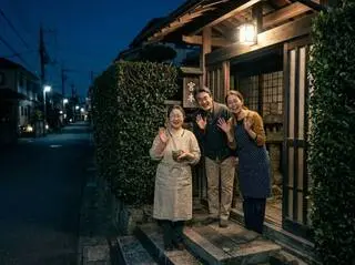宮本家のレシピ ―読めないところは、うめてください―のゲーム画面「出迎える宮本家の人たち」